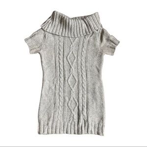 Columbia size medium, 30% wool, turtle neck Gray long sweater